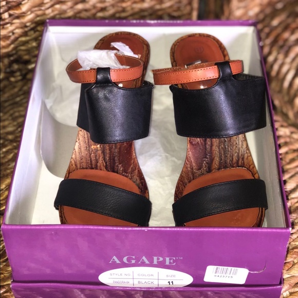 Agape Black Sandal. - Picture 4 of 4